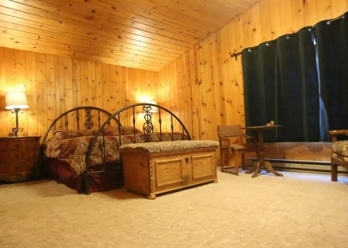 Secluded Nestled In Woods Of Snow King Mountain Near Hole * Jackson